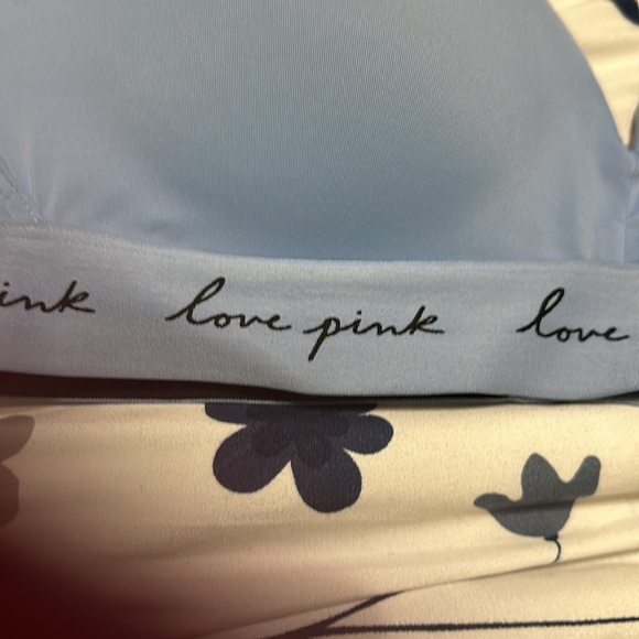 Wireless push up bra - Picture 2 of 3